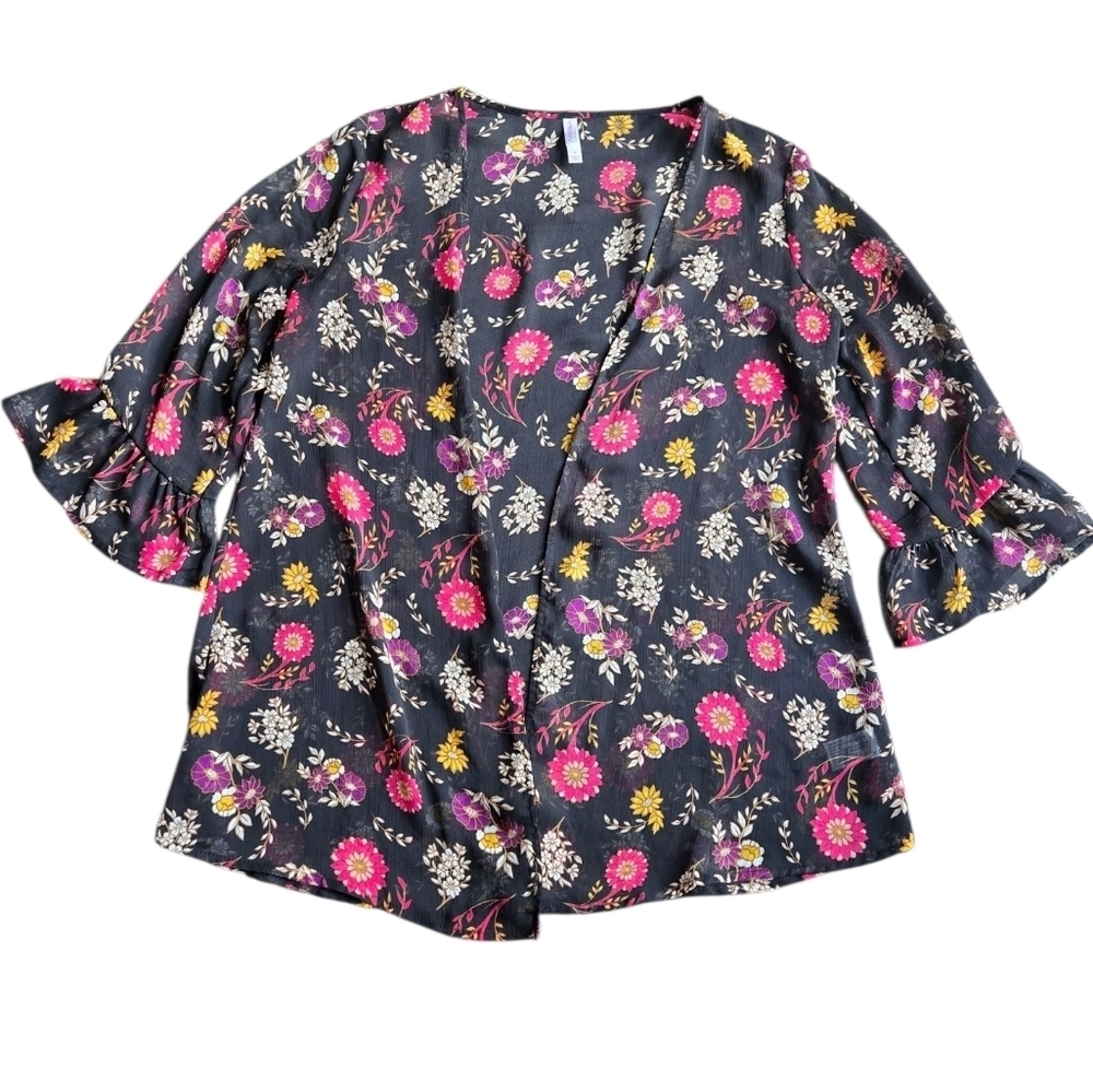 Xhilaration Floral Kimono